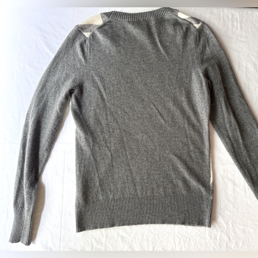 Banana Republic Gray and Cream Argyle Sweater Small - Picture 6 of 6